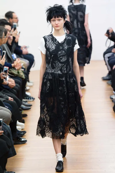 Look 24